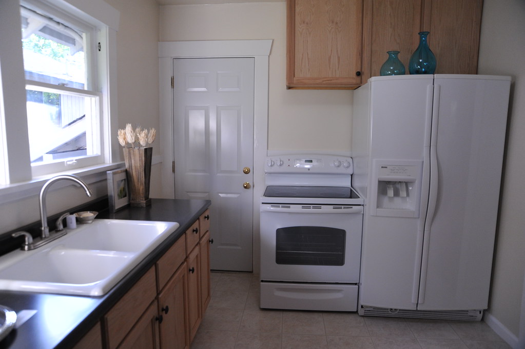 Summer refrigerator maintenance guide